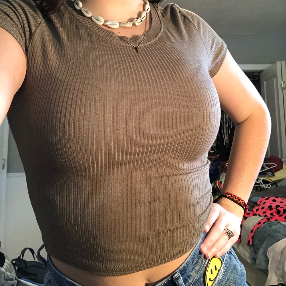 Greenish ribbed crop top